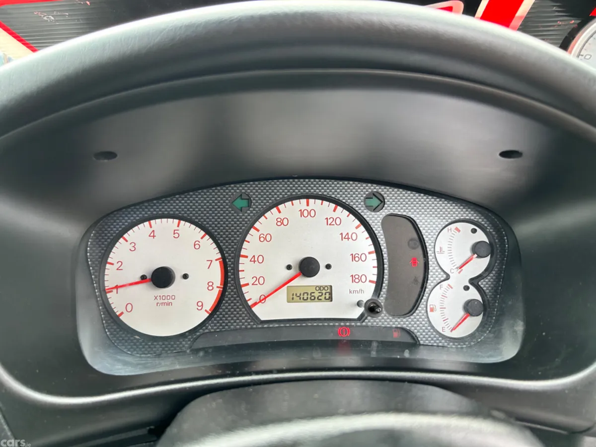 Mitsubishi Lancer Saloon, Petrol, 1996, Red