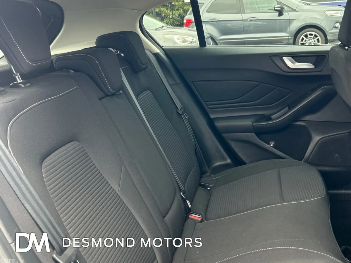 Ford Focus Hatchback, Diesel, 2019, Silver