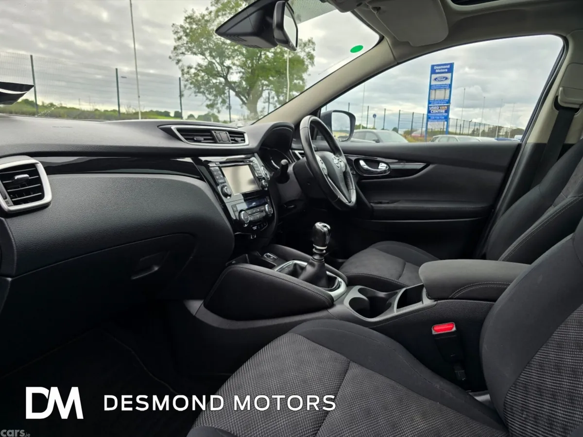 Nissan Qashqai Hatchback, Diesel, 2016, Blue