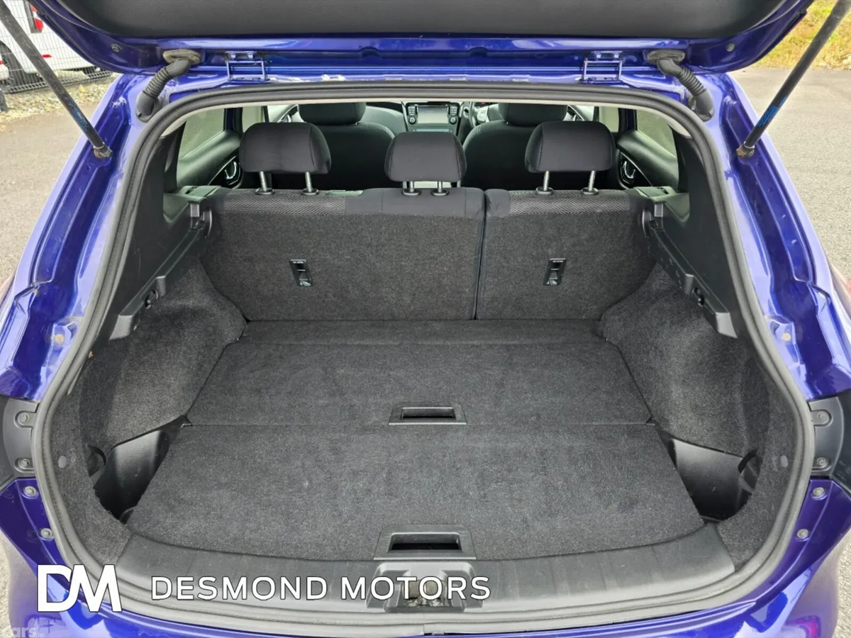 Nissan Qashqai Hatchback, Diesel, 2016, Blue