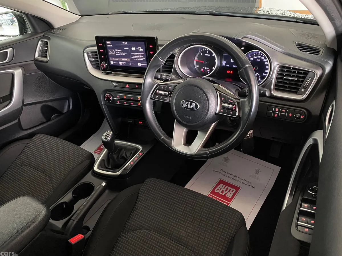 Kia Ceed Hatchback, Diesel Hybrid, 2021, Black