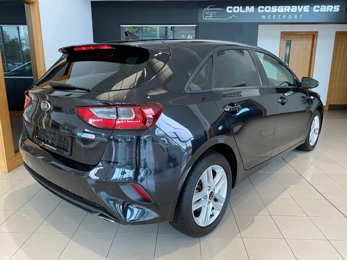 Kia Ceed Hatchback, Diesel Hybrid, 2021, Black