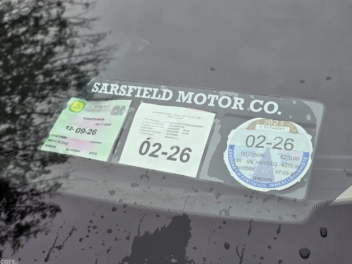 Nissan Qashqai Hatchback, Petrol, 2015, Brown