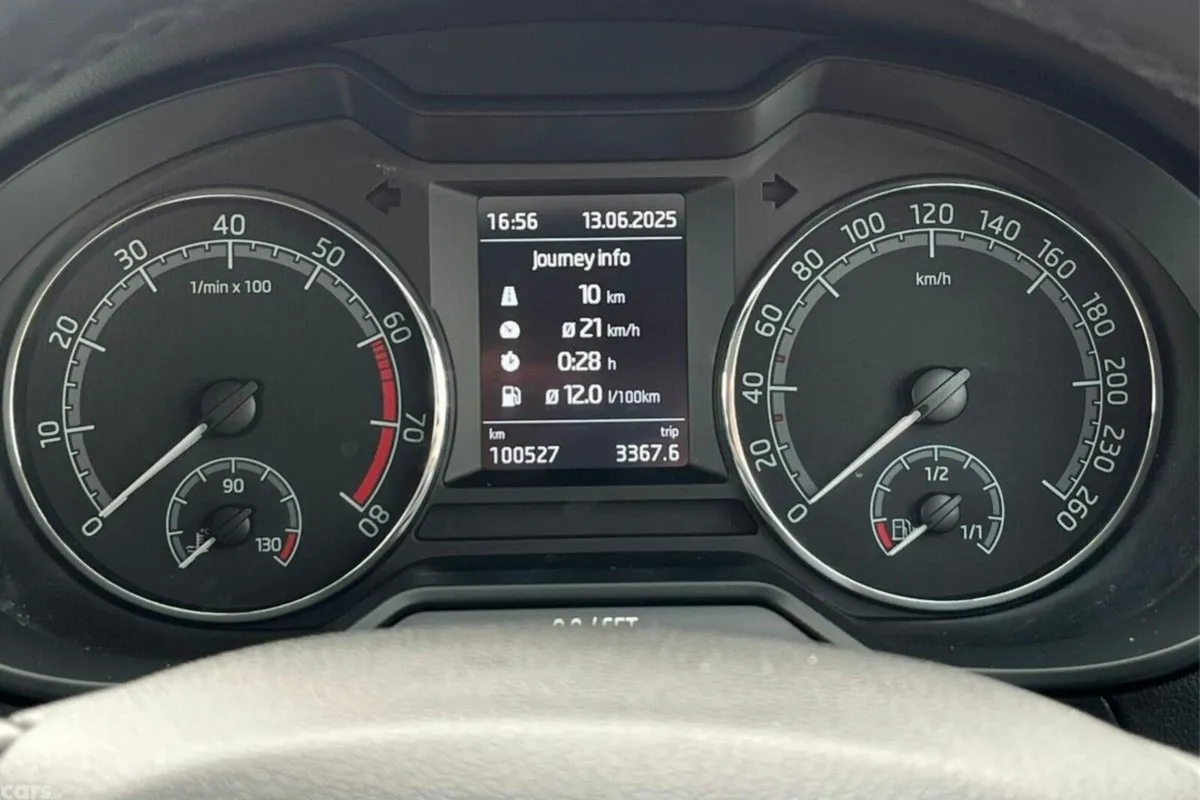 Skoda Octavia Saloon, Petrol, 2021, Grey