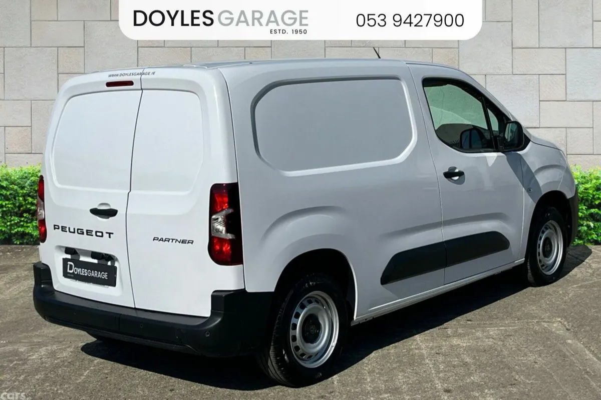 Peugeot Partner MPV, Diesel, 2025, White