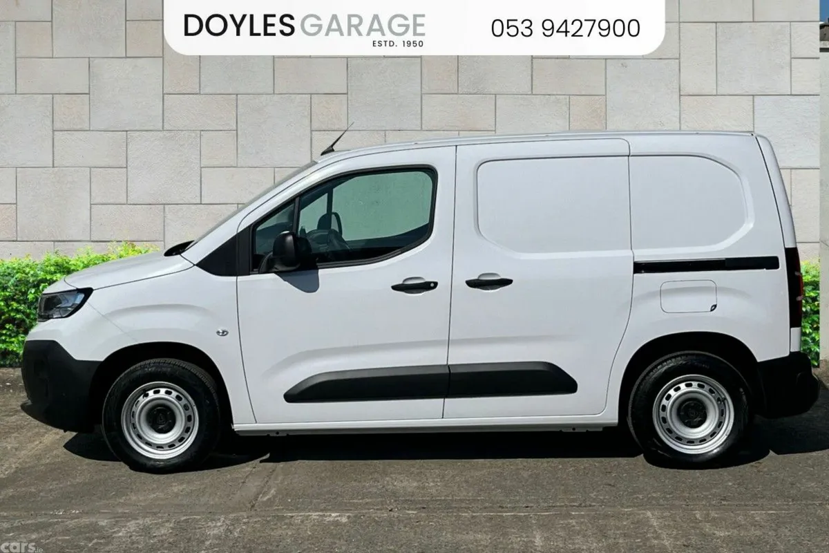 Peugeot Partner MPV, Diesel, 2025, White