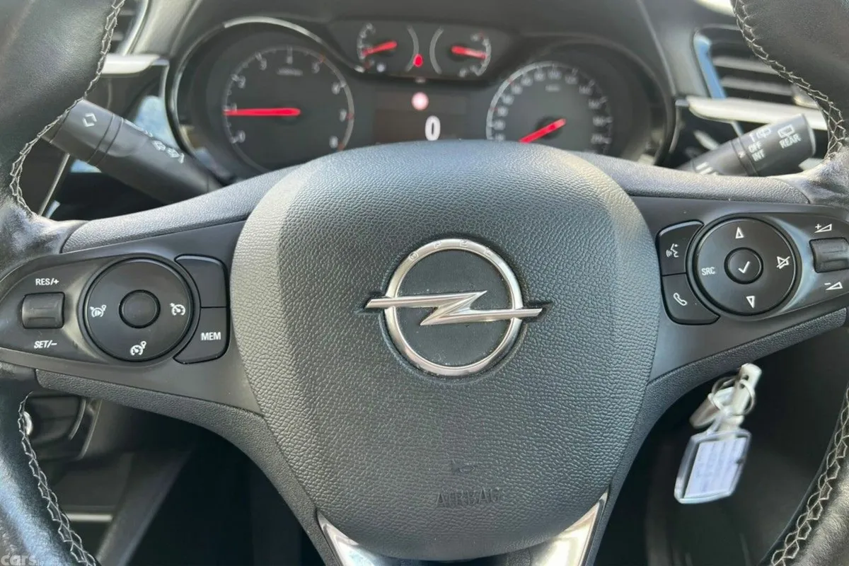 Opel Corsa Hatchback, Petrol, 2022, Red
