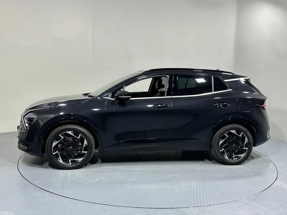 Kia Sportage SUV, Diesel Hybrid, 2023, Black