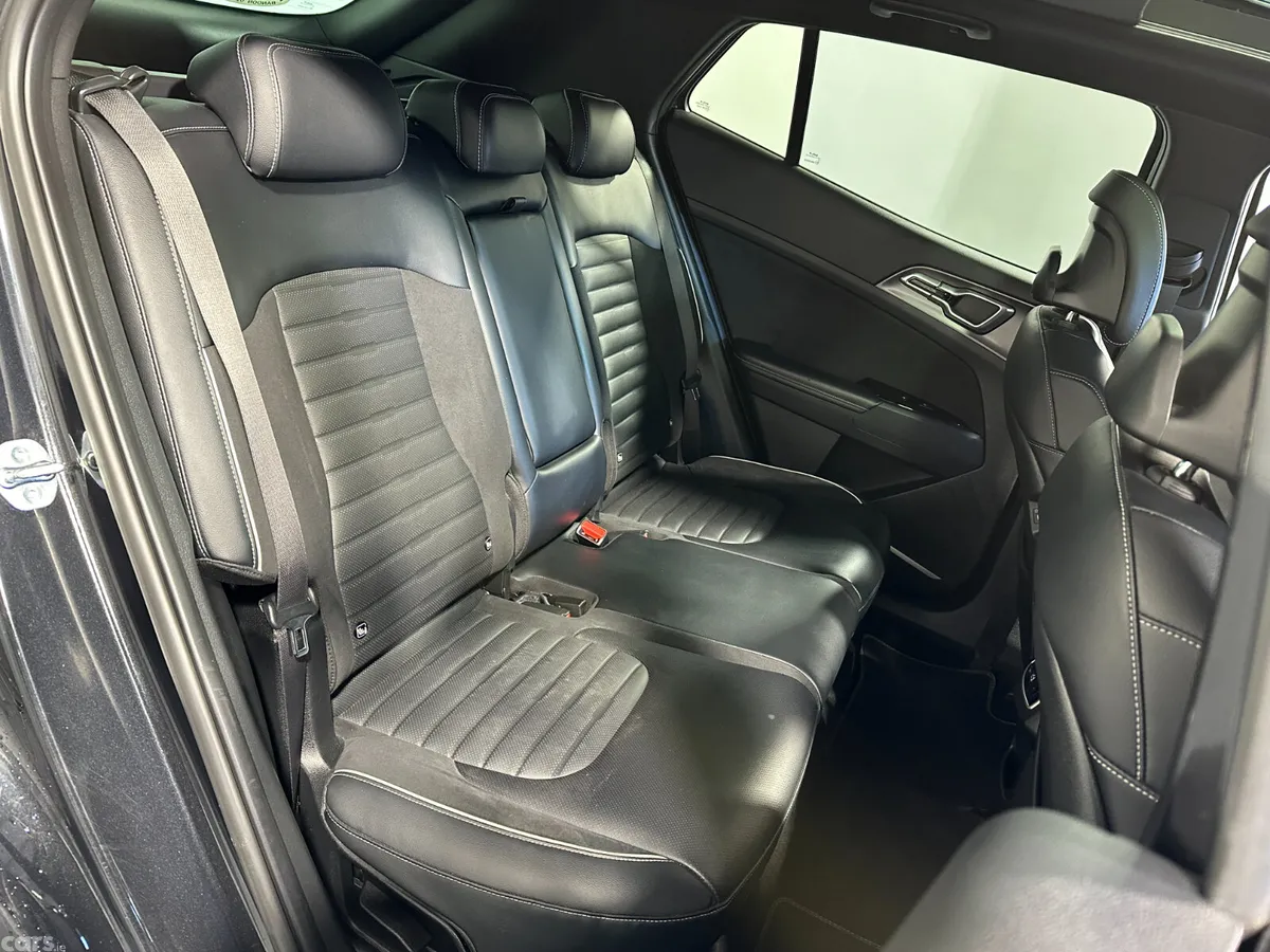 Kia Sportage SUV, Diesel Hybrid, 2023, Black