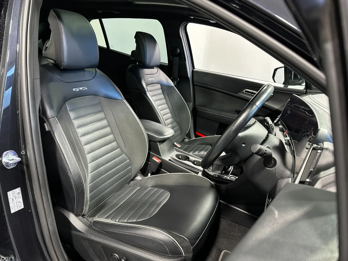 Kia Sportage SUV, Diesel Hybrid, 2023, Black