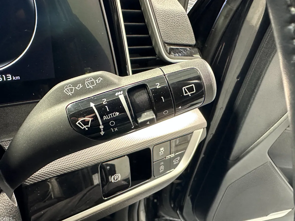 Kia Sportage SUV, Diesel Hybrid, 2023, Black