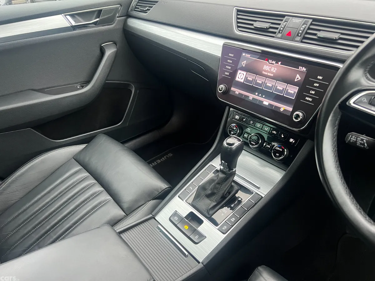 Skoda Superb Hatchback, Diesel, 2021, Grey