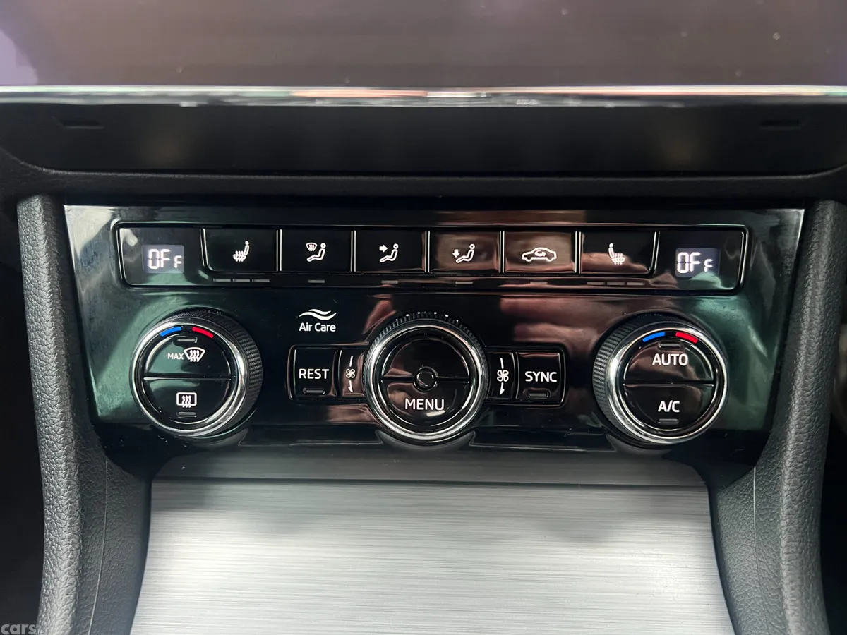 Skoda Superb Hatchback, Diesel, 2021, Grey