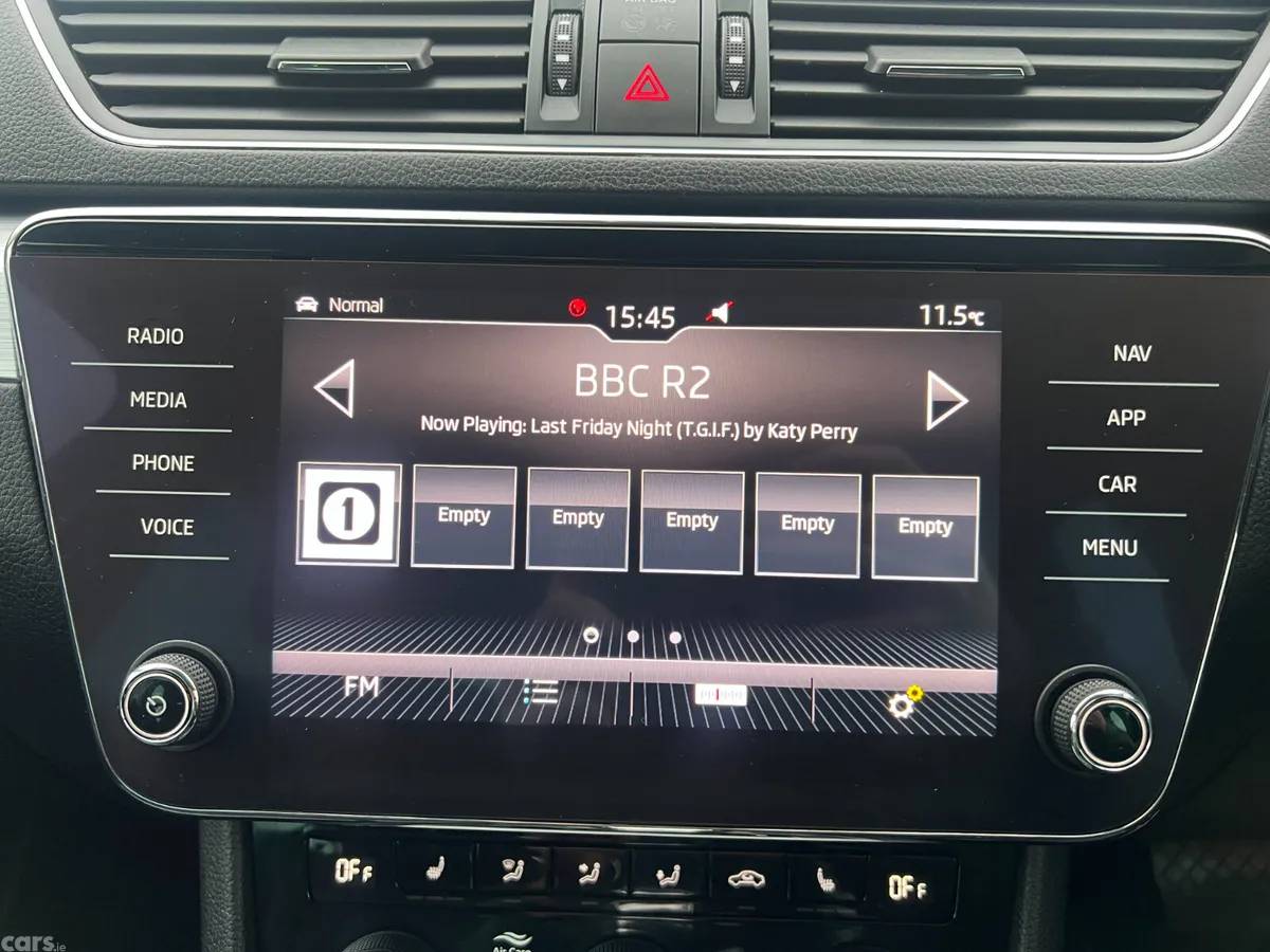 Skoda Superb Hatchback, Diesel, 2021, Grey