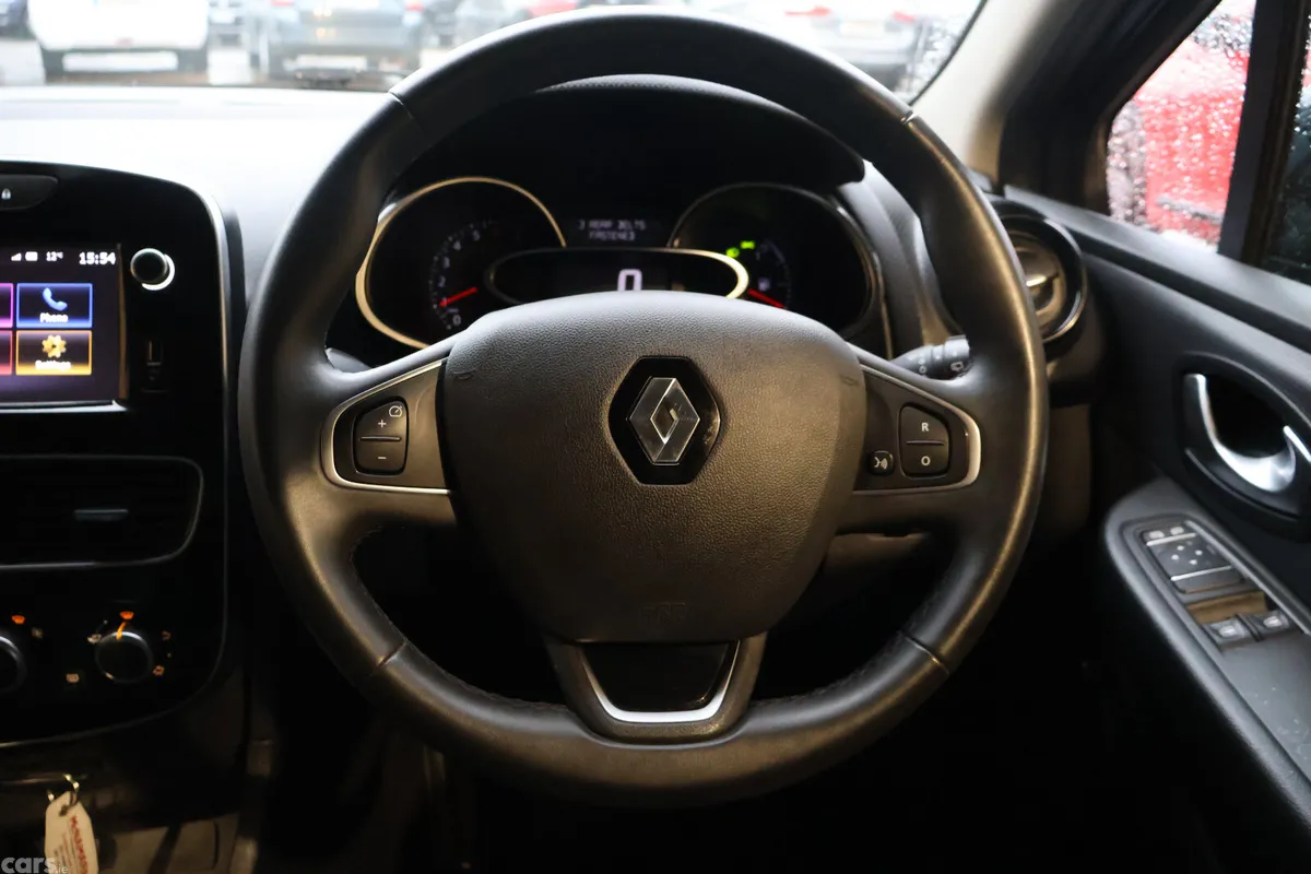 Renault Clio Hatchback, Petrol, 2019, Grey