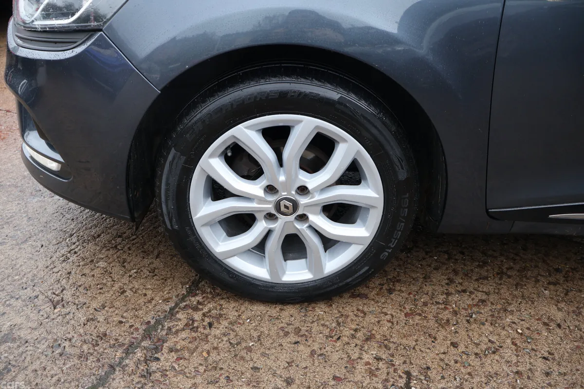 Renault Clio Hatchback, Petrol, 2019, Grey