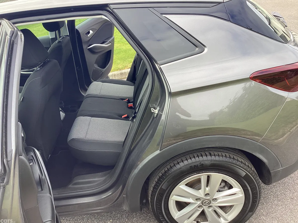 Opel Grandland X SUV, Diesel, 2020, Grey