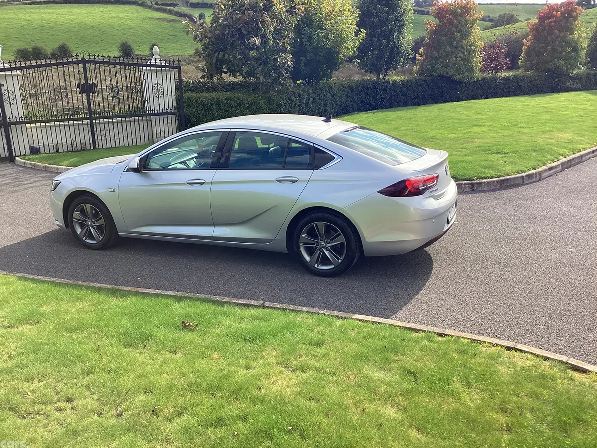 Opel Insignia Hatchback, Diesel, 2021, Grey
