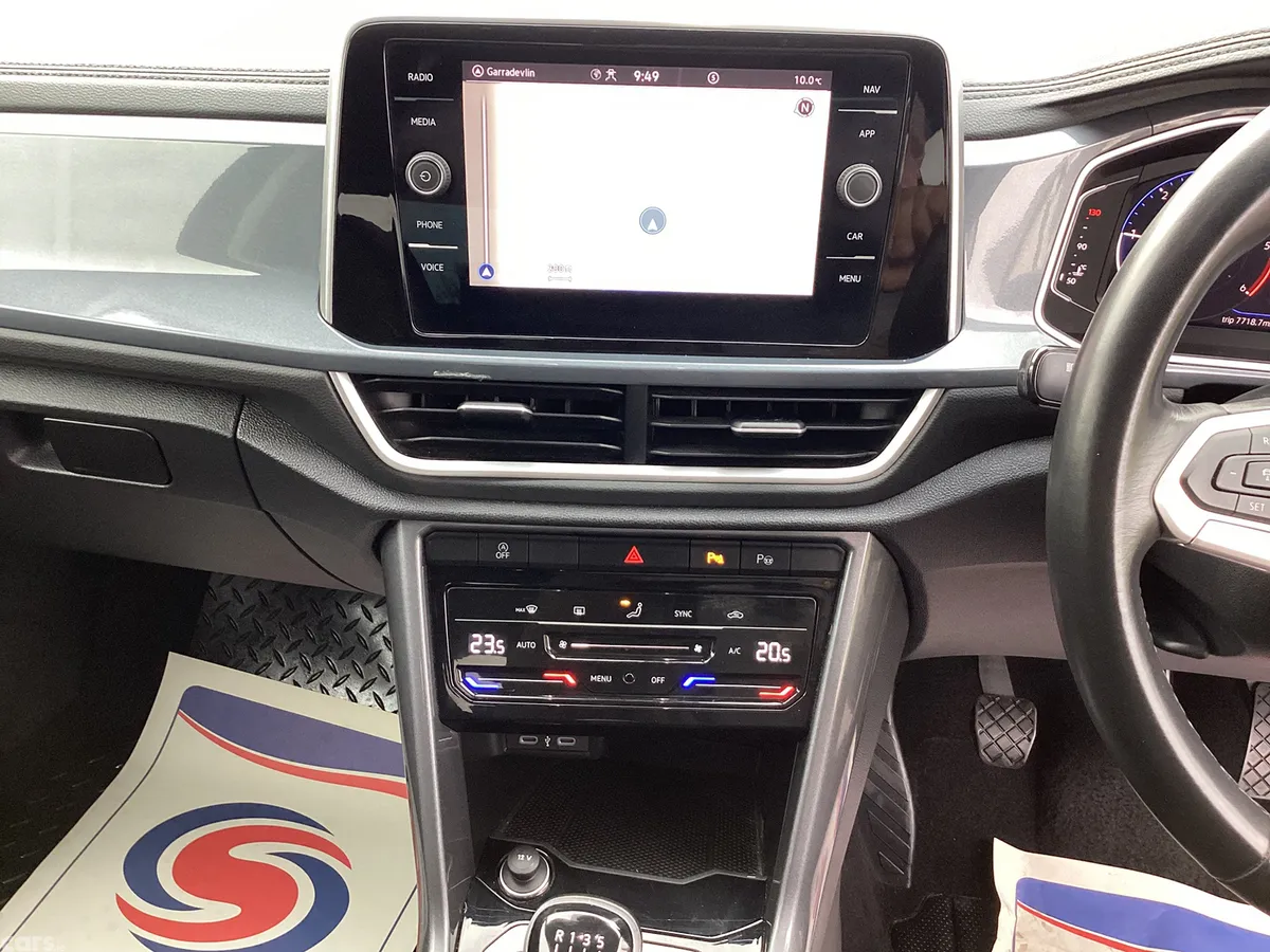 Volkswagen T-Roc SUV, Diesel, 2023, Grey