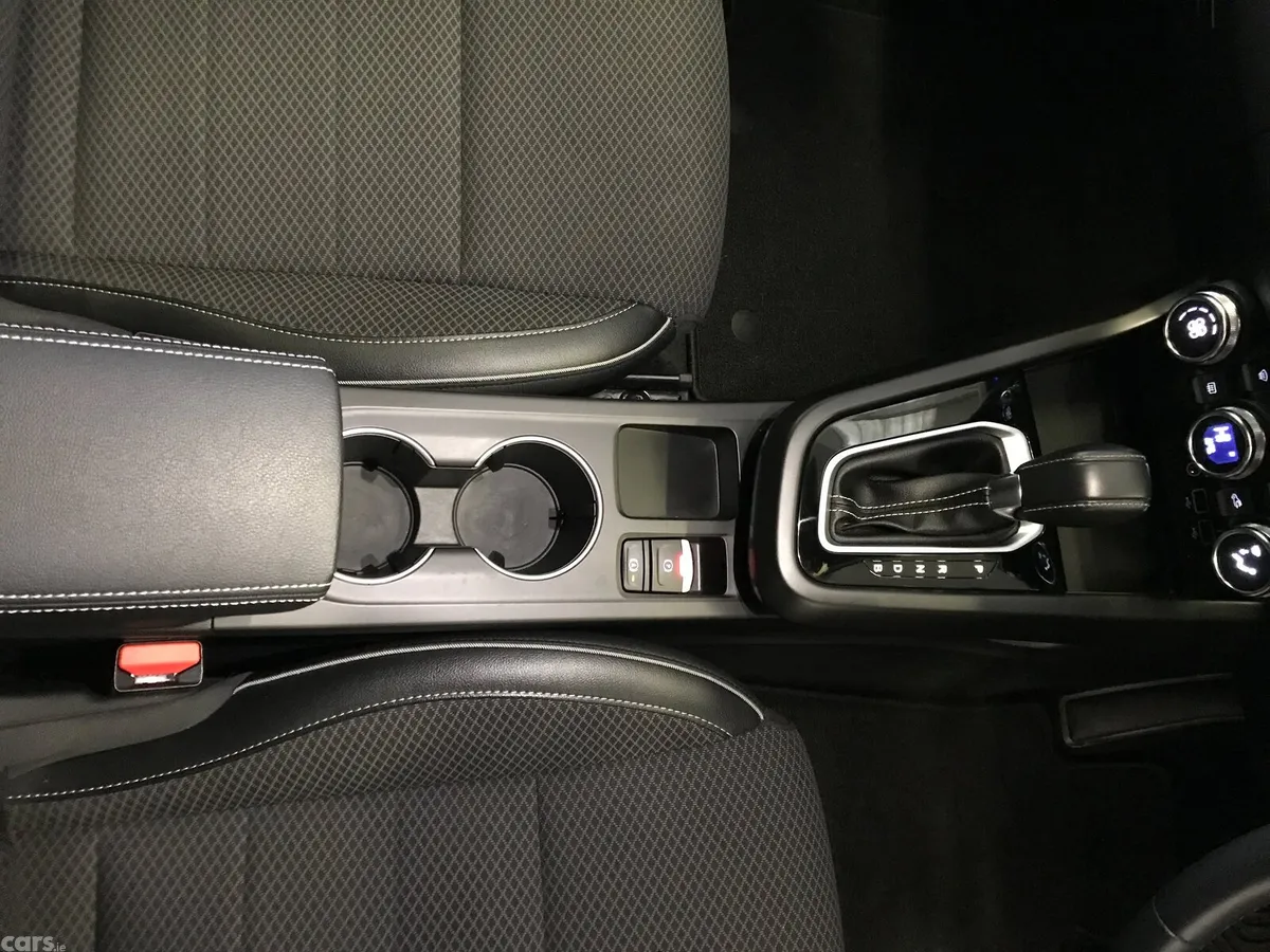 Renault Arkana Hatchback, Petrol, 2023, Red