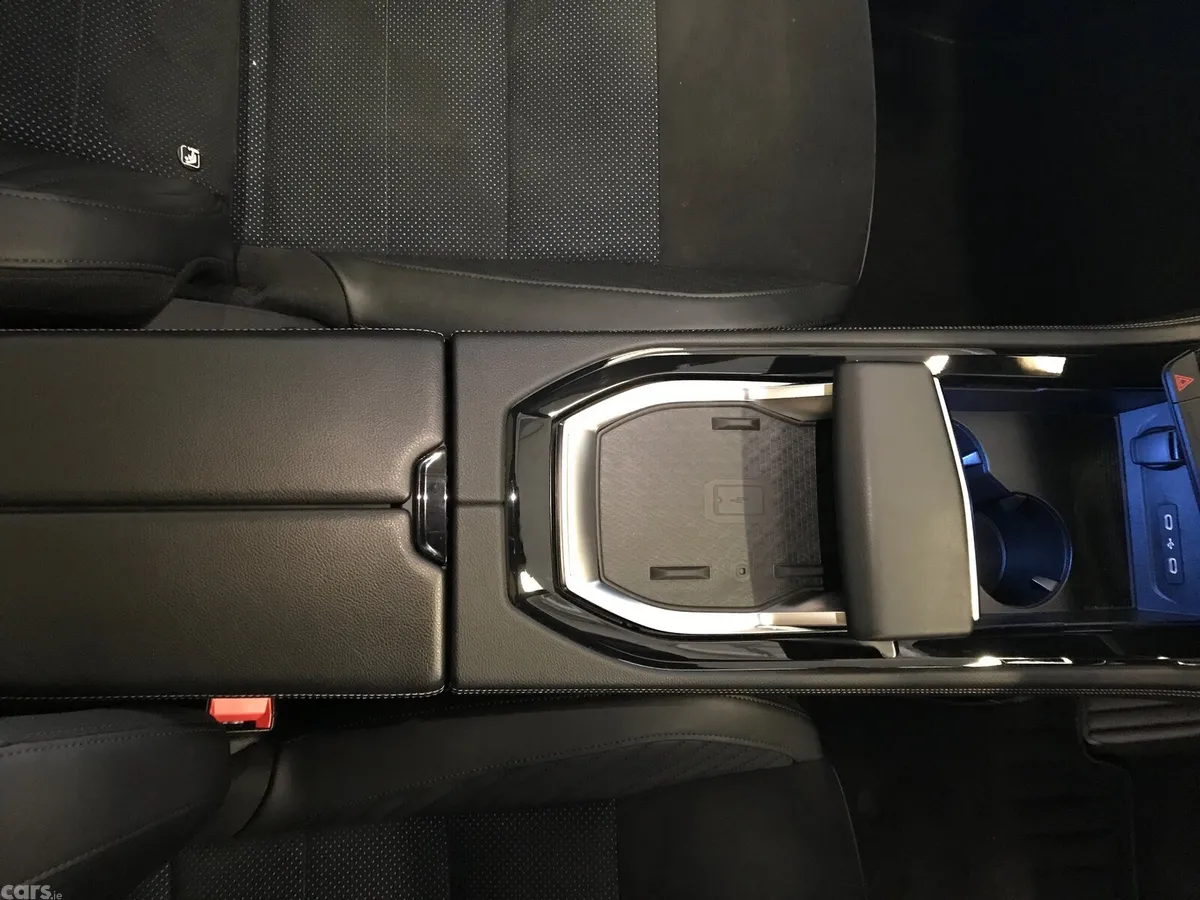 Renault Rafale SUV, Petrol Hybrid, 2024, Grey