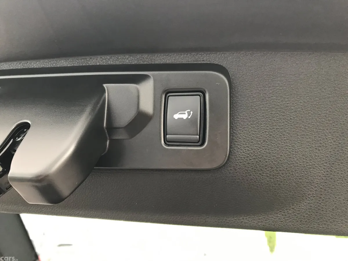 Renault Rafale SUV, Petrol Hybrid, 2024, Grey