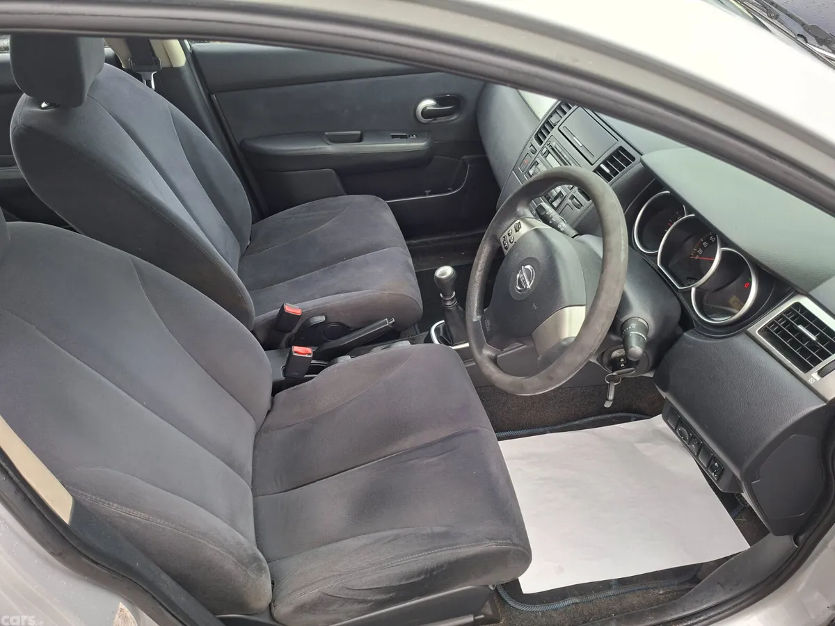 Nissan Tiida Saloon, Diesel, 2008, Silver