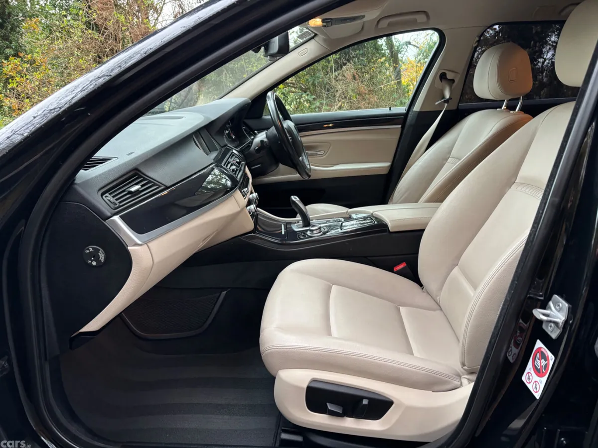 BMW 5-Series Estate/Jeep, Diesel, 2015, Black