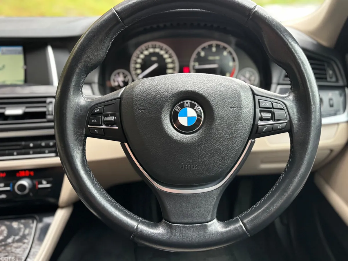 BMW 5-Series Estate/Jeep, Diesel, 2015, Black