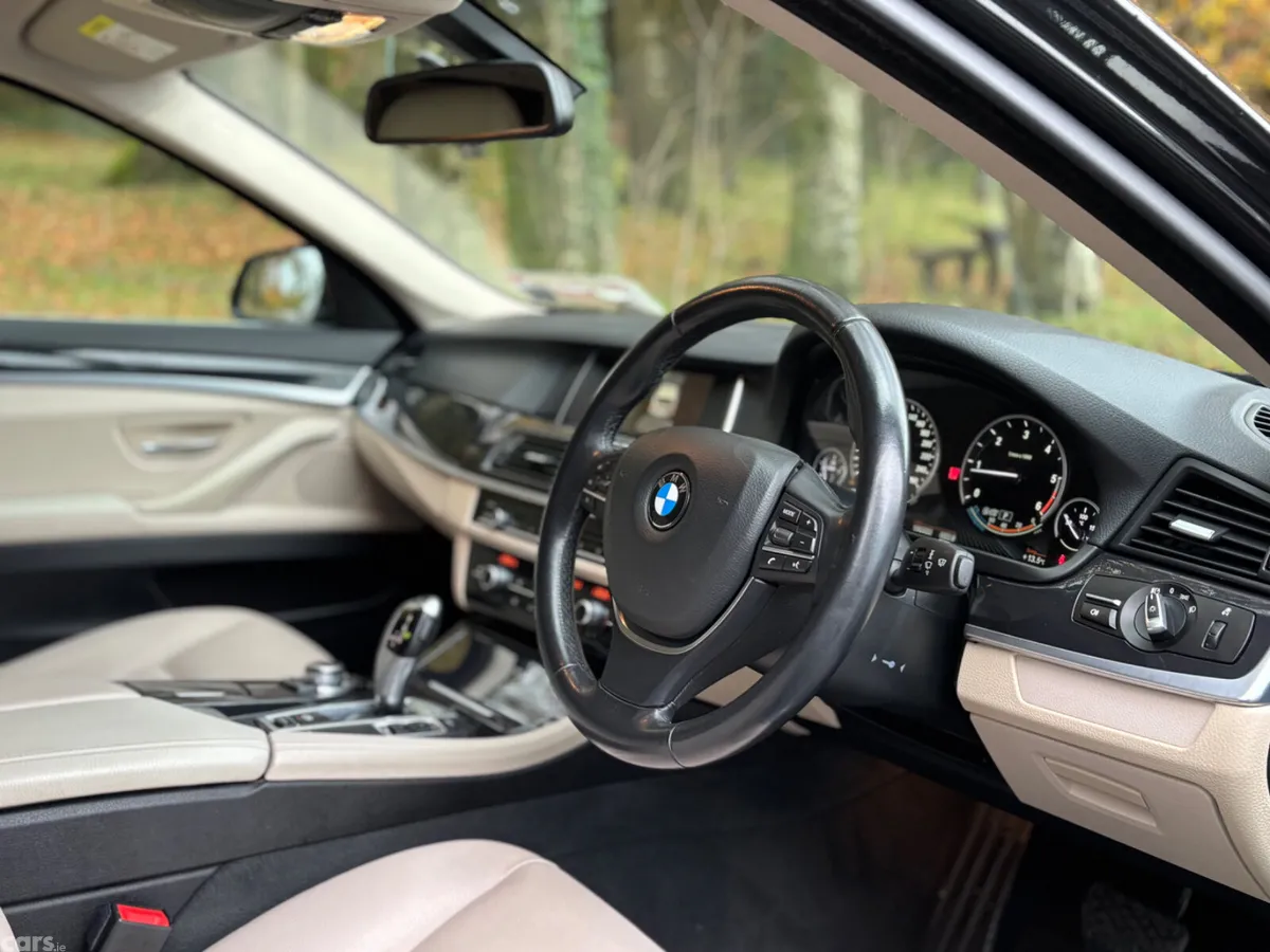BMW 5-Series Estate/Jeep, Diesel, 2015, Black