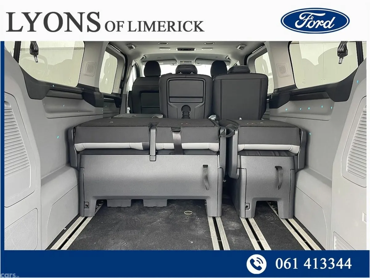 Ford Tourneo MPV, Petrol Plug-in Hybrid, 2026, Black