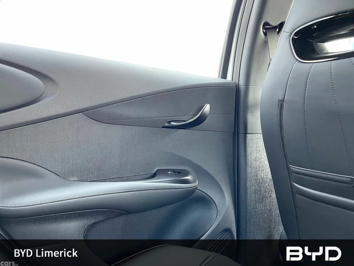 BYD DOLPHIN Hatchback, Electric, 2026, Silver