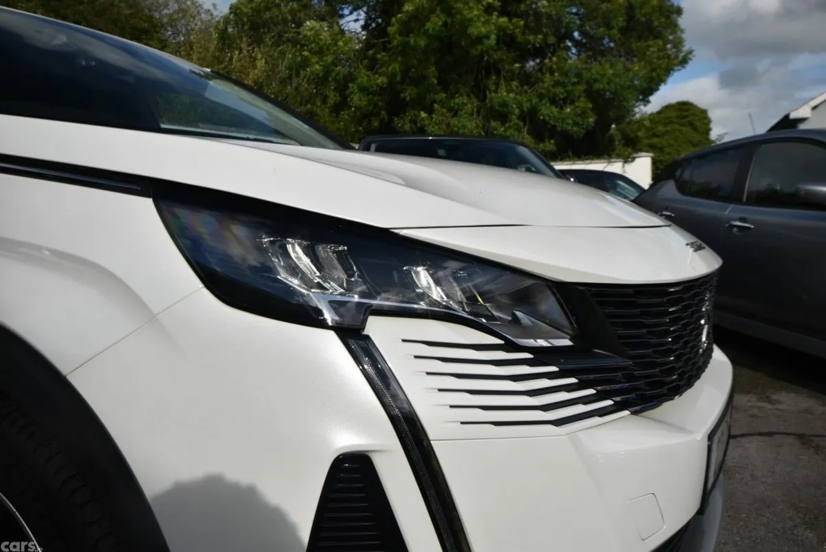 Peugeot 3008 SUV, Diesel, 2022, White