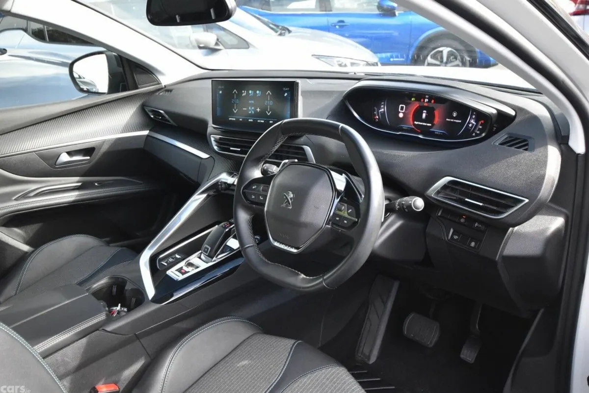 Peugeot 3008 SUV, Diesel, 2022, White