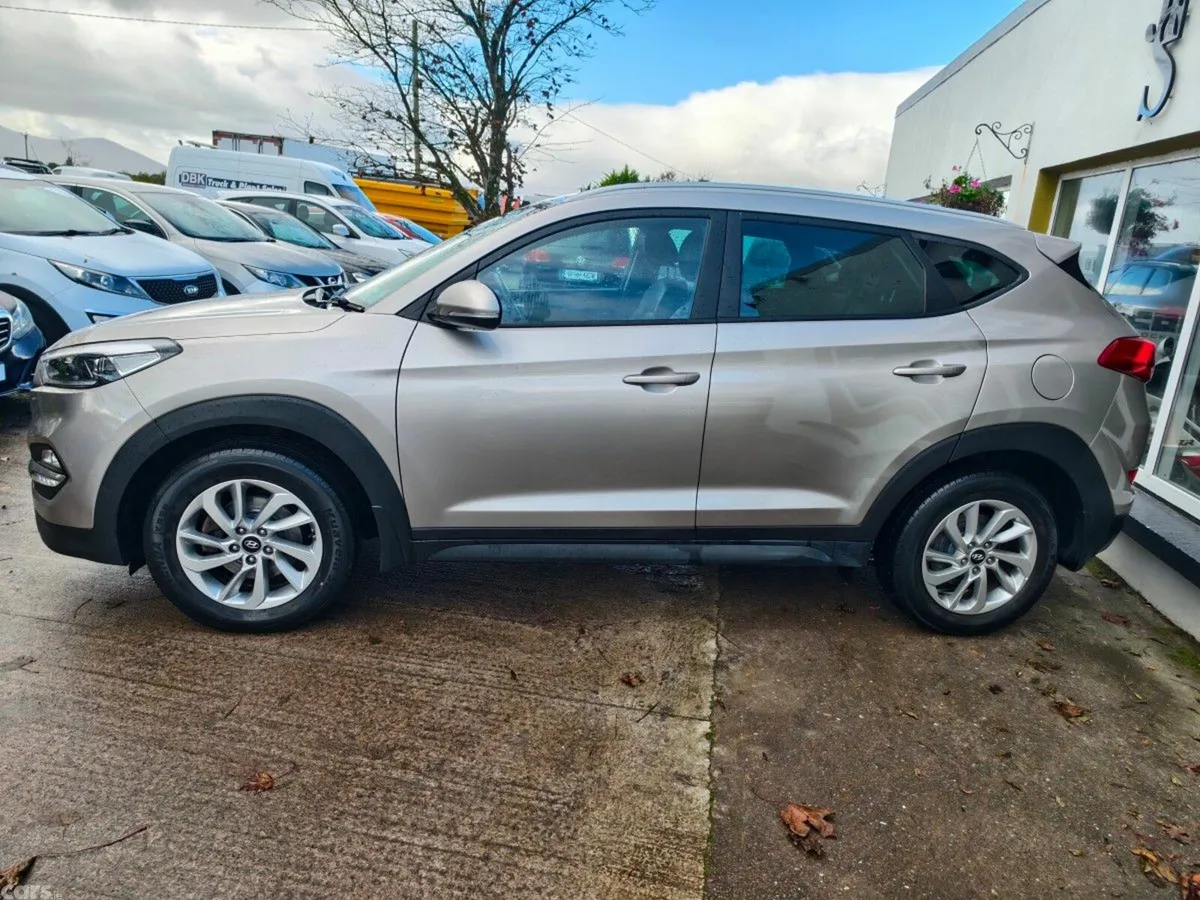 Hyundai Tucson SUV, Diesel, 2016, White