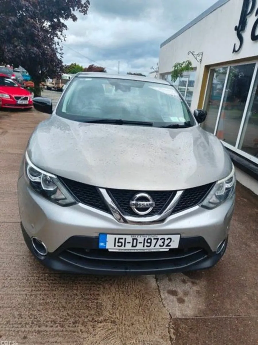 Nissan Qashqai SUV, Diesel, 2015, Silver