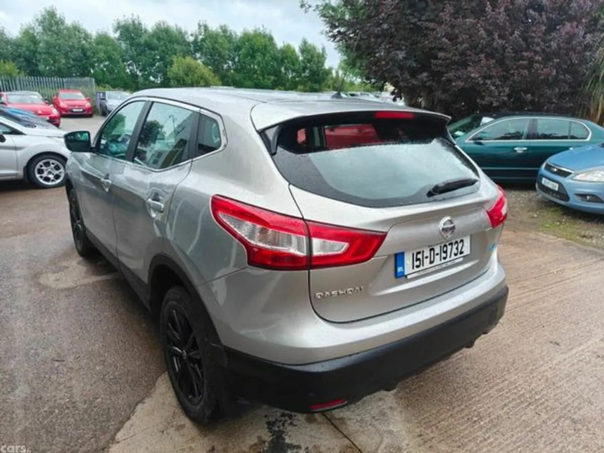 Nissan Qashqai SUV, Diesel, 2015, Silver