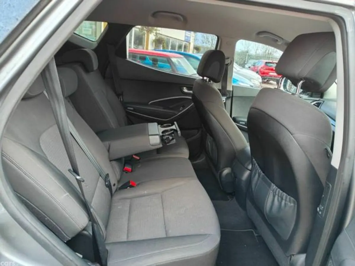 Hyundai Santa Fe SUV, Diesel, 2014, Silver