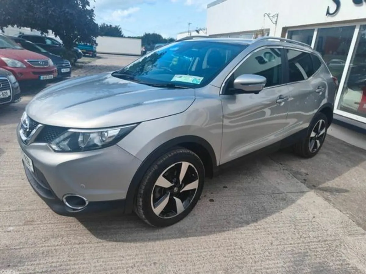 Nissan Qashqai SUV, Diesel, 2016, Silver
