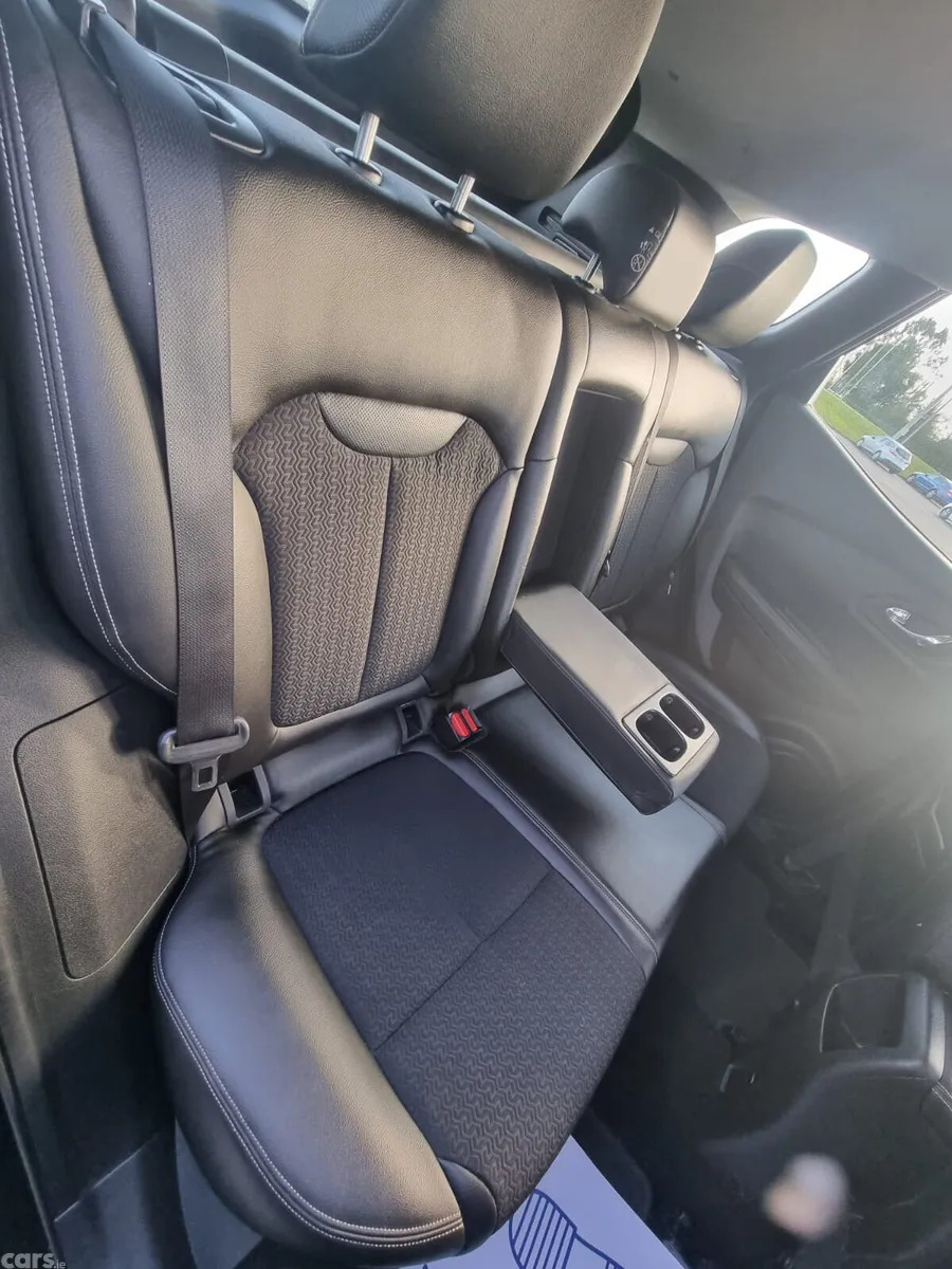 Mercedes-Benz CLA Saloon, Petrol, 2018, Red