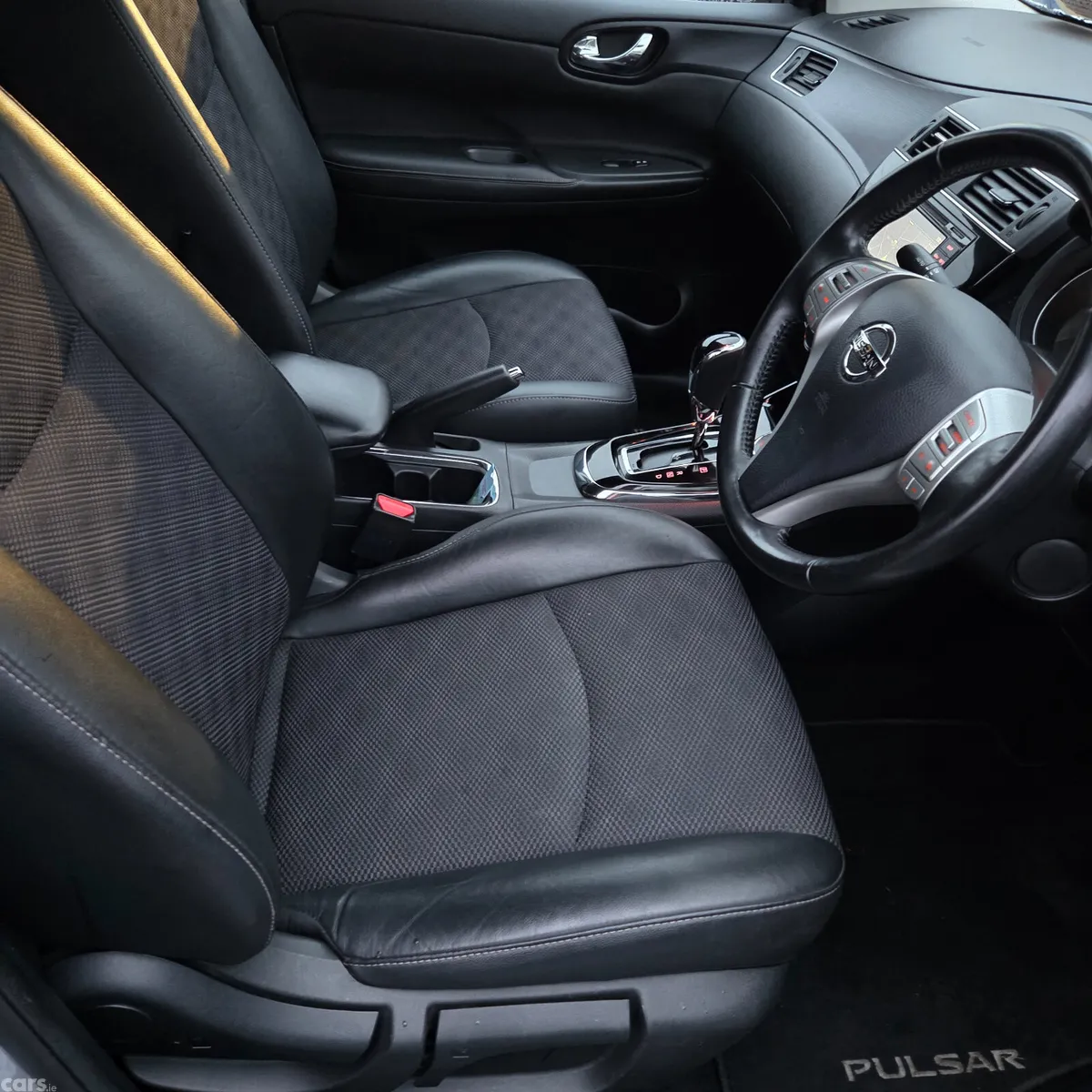 Nissan Pulsar Hatchback, Petrol, 2017, Grey