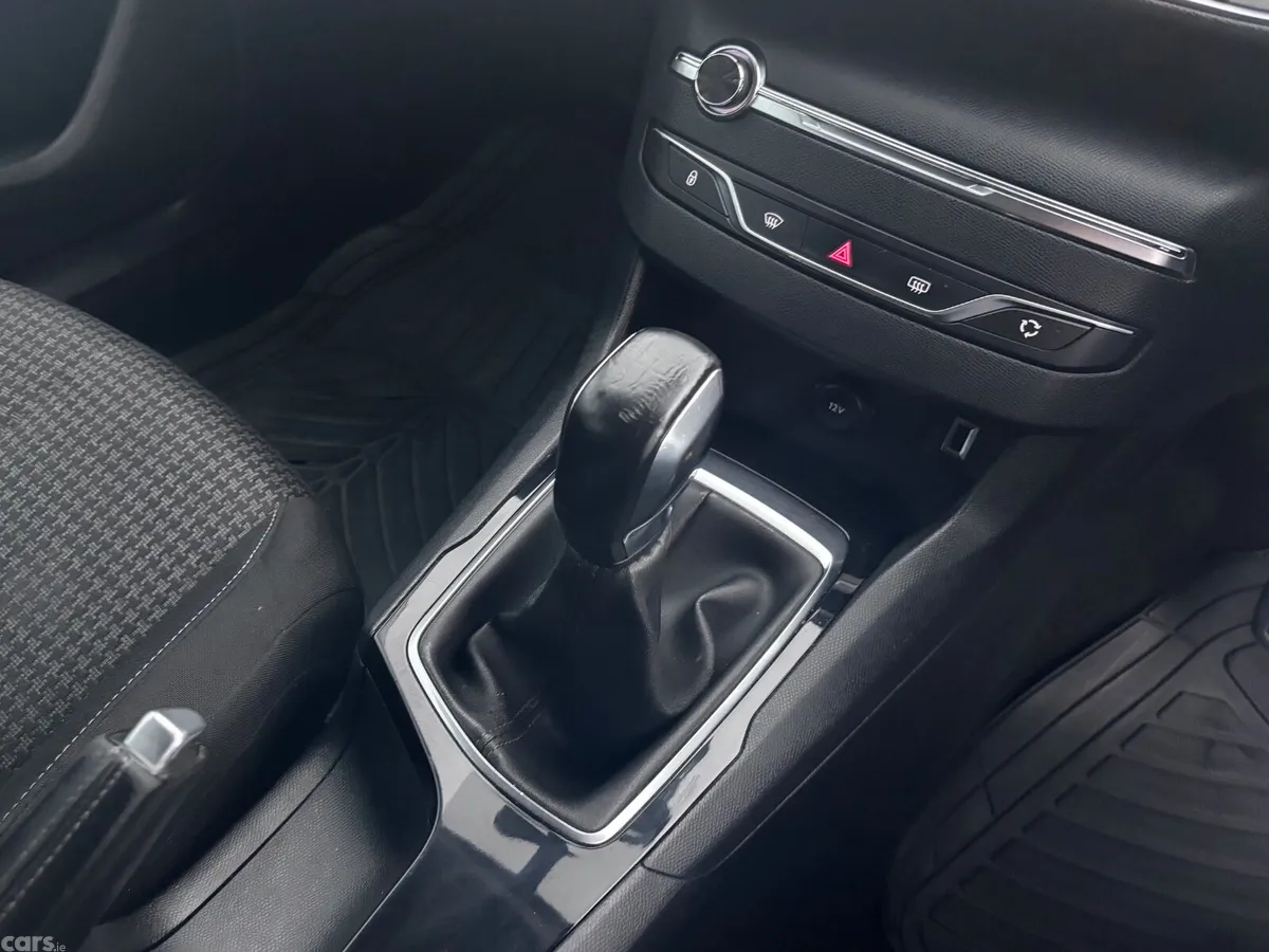 Peugeot 308 Estate, Diesel, 2018, Grey