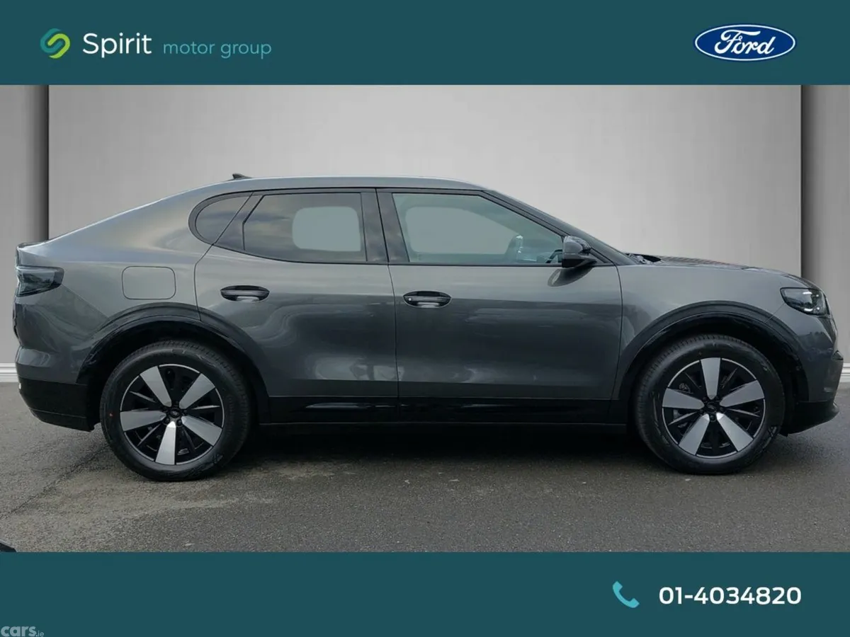 Ford Capri MPV, Electric, 2026, Grey