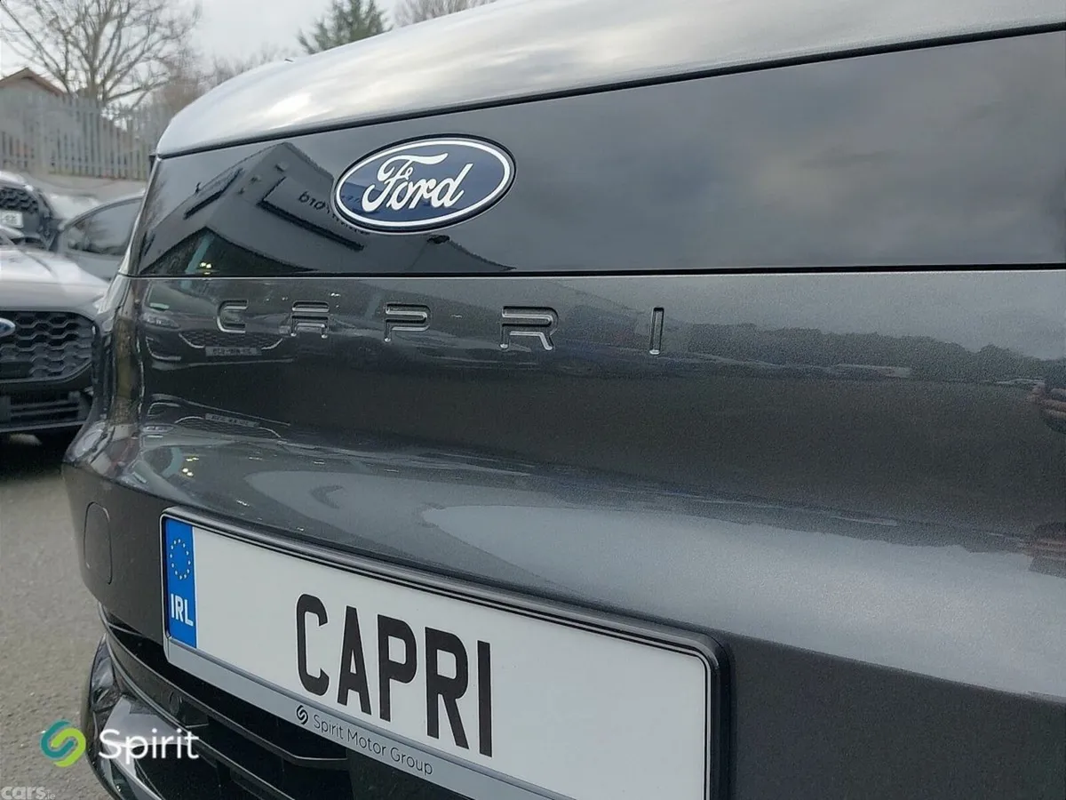 Ford Capri MPV, Electric, 2026, Grey