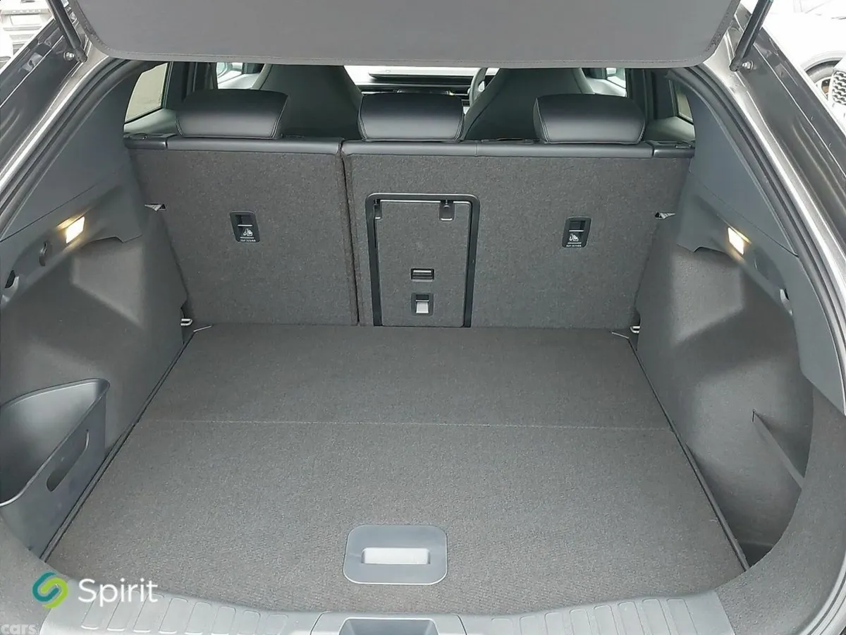 Ford Capri MPV, Electric, 2026, Grey