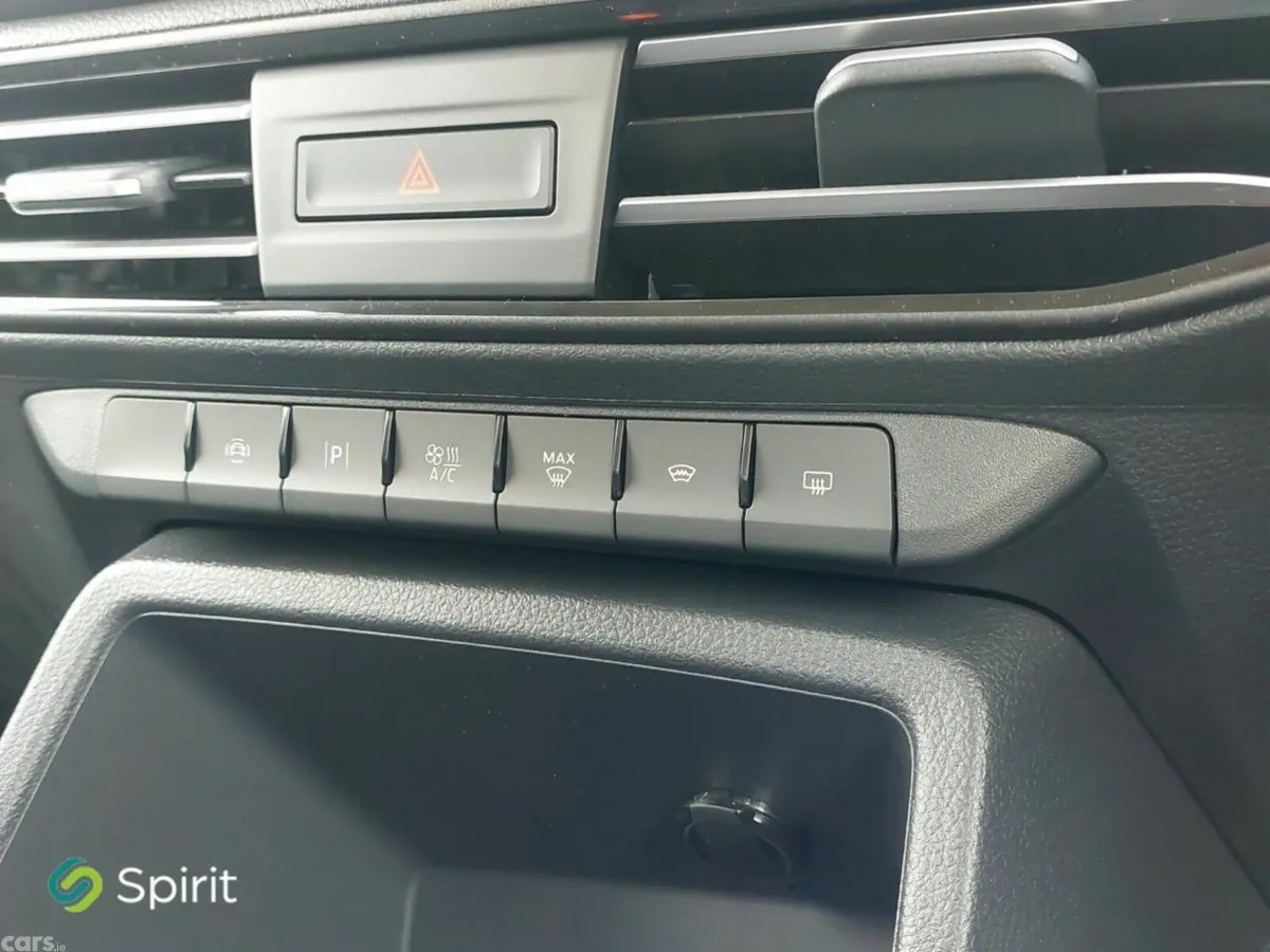 Ford Tourneo Connect MPV, Diesel, 2026, 