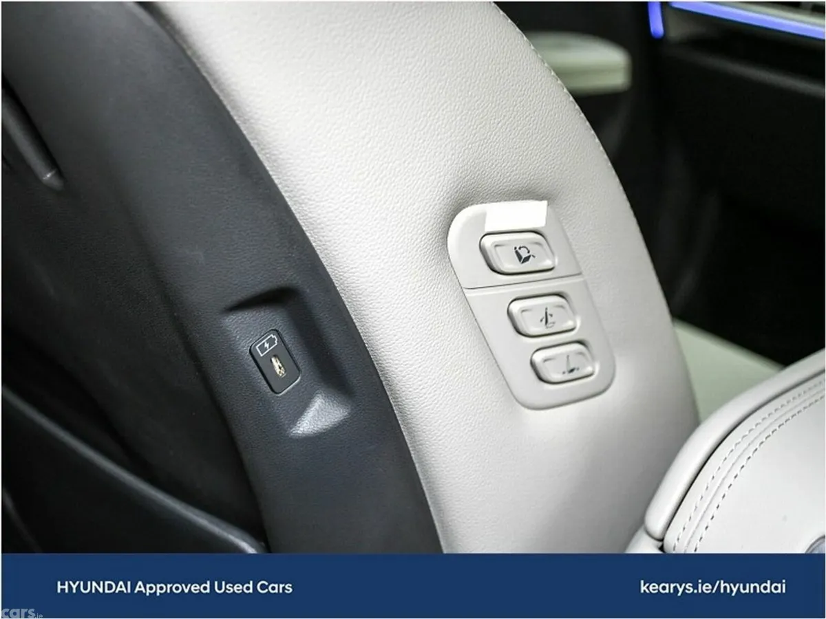Hyundai Santa Fe SUV, Petrol Plug-in Hybrid, 2025, Black