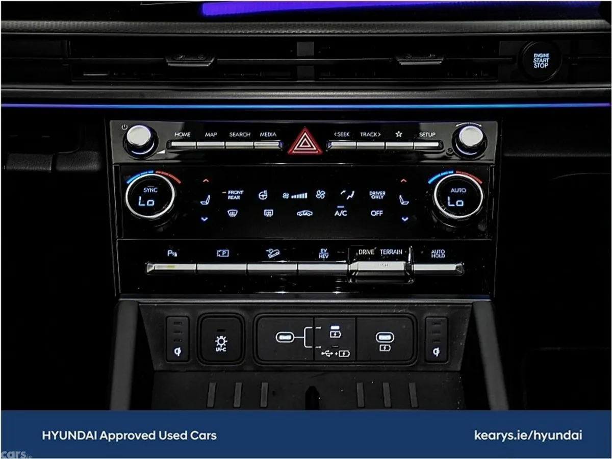 Hyundai Santa Fe SUV, Petrol Plug-in Hybrid, 2027, Green