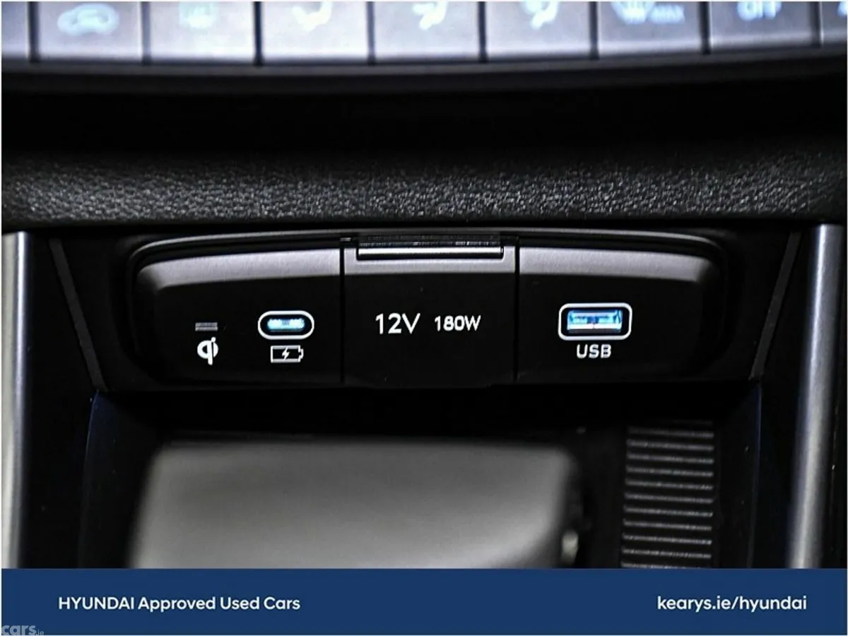 Hyundai Bayon SUV, Petrol, 2027, Red