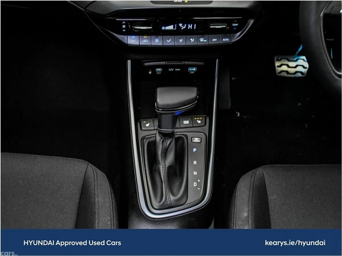 Hyundai Bayon SUV, Petrol, 2027, Red